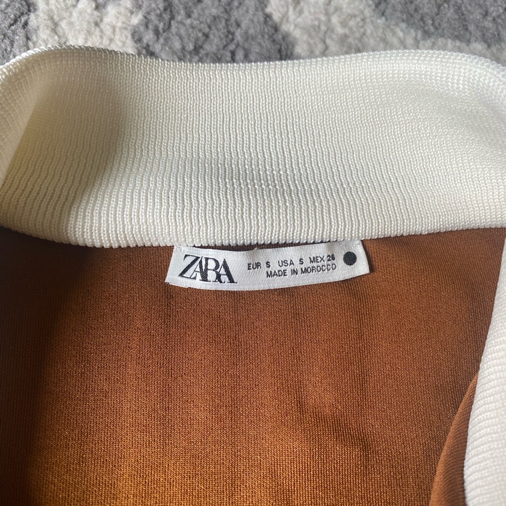 Zara Vest - Picture 2 of 3